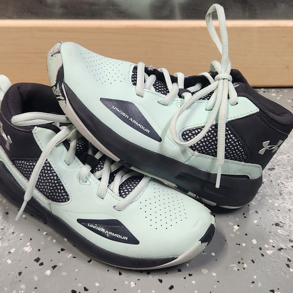 Under Armour Aqua and Black Athletic Shoes